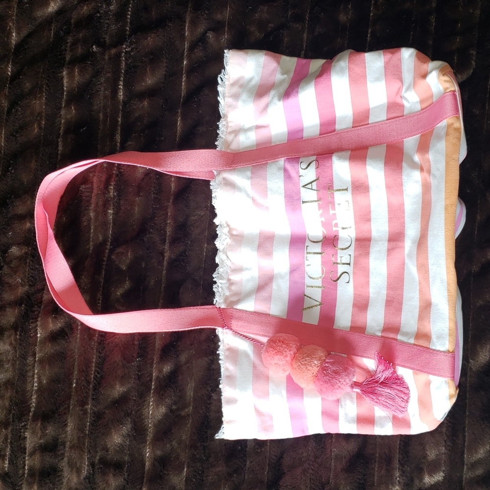 Victorias Secret Beach Weekender Tote with Pom Pom - Picture 16 of 16